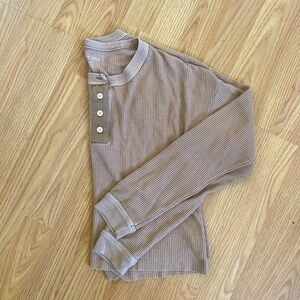 Cropped American Eagle long sleeve